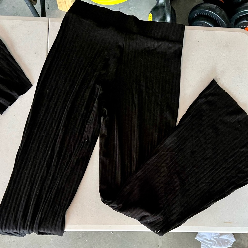 NWOT! Black Ribbed Set